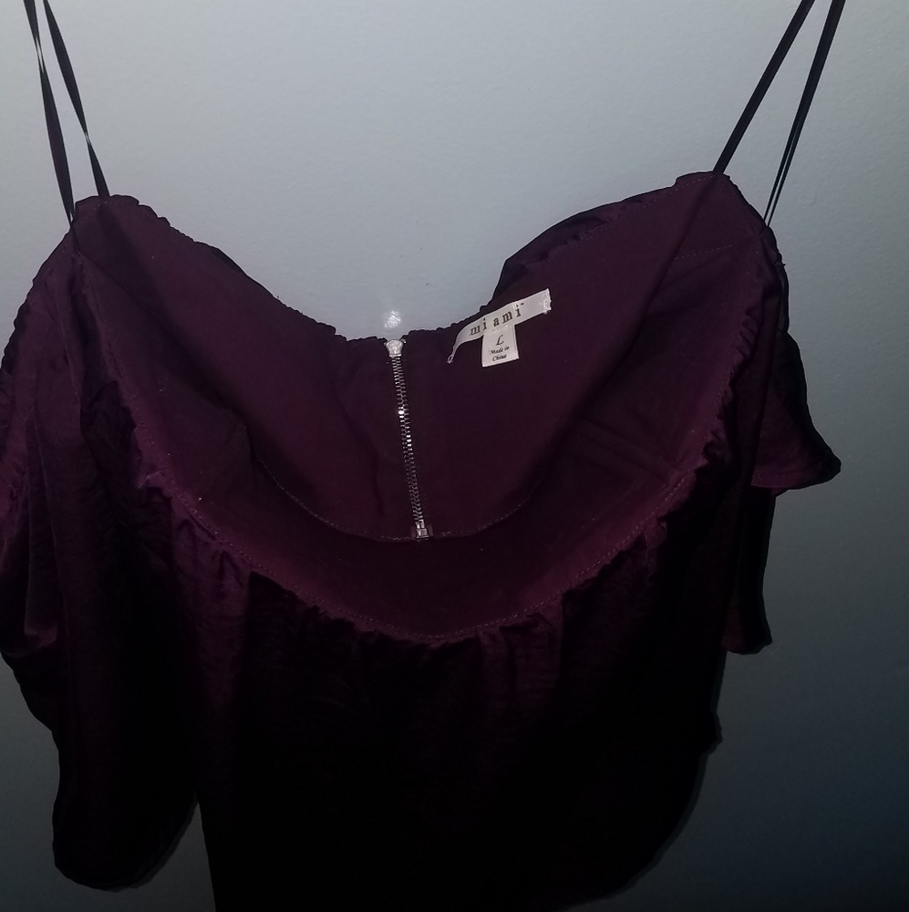 SOLD Miami Women's Evening Top Size: Large - Picture 4 of 6